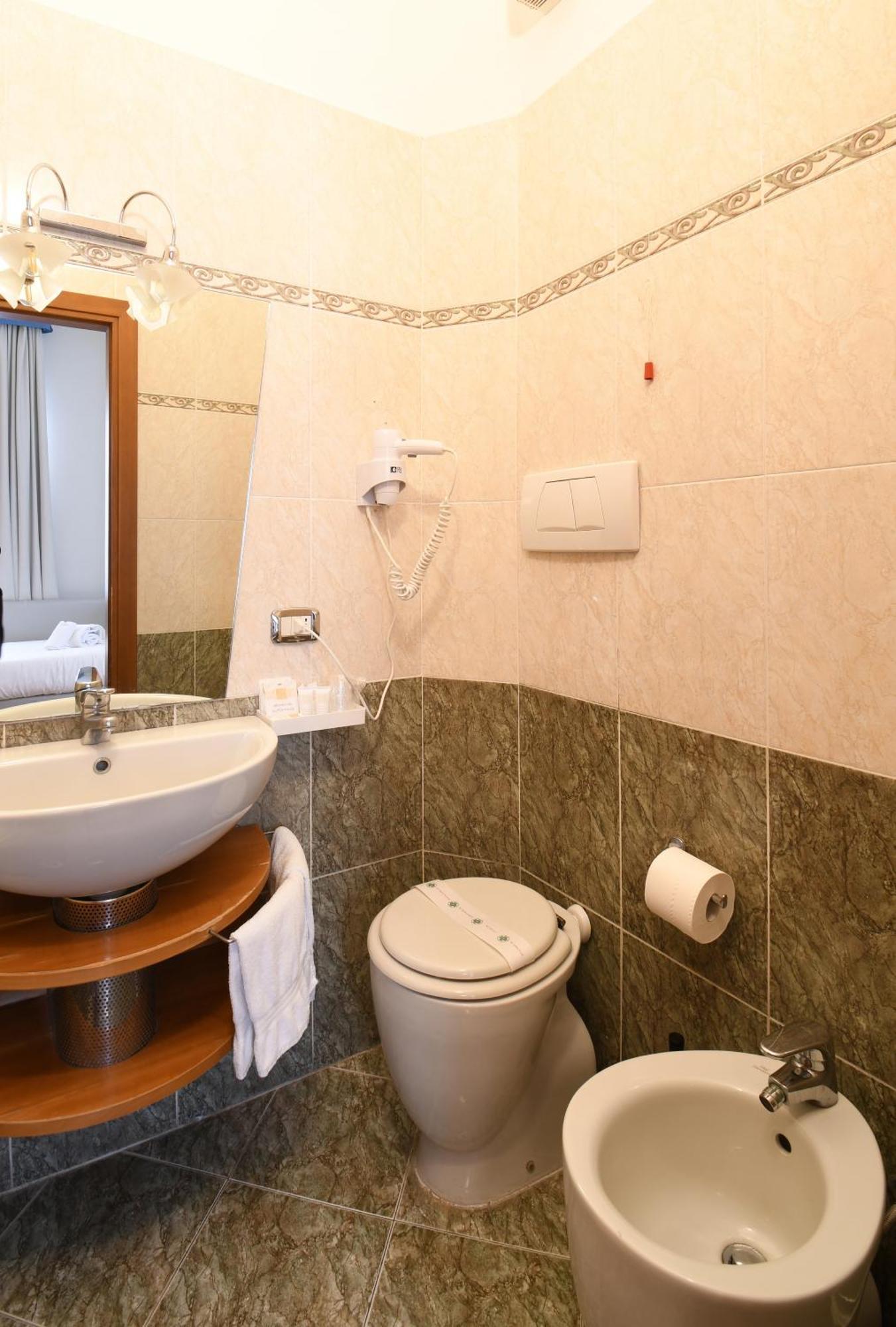 Cavour 3*
