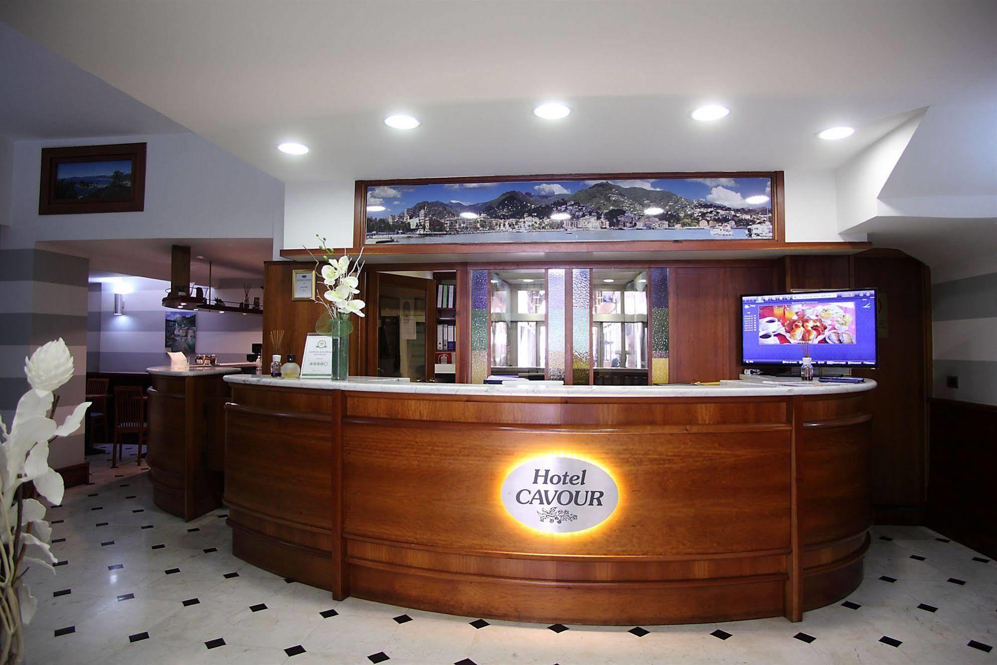 Cavour 3*